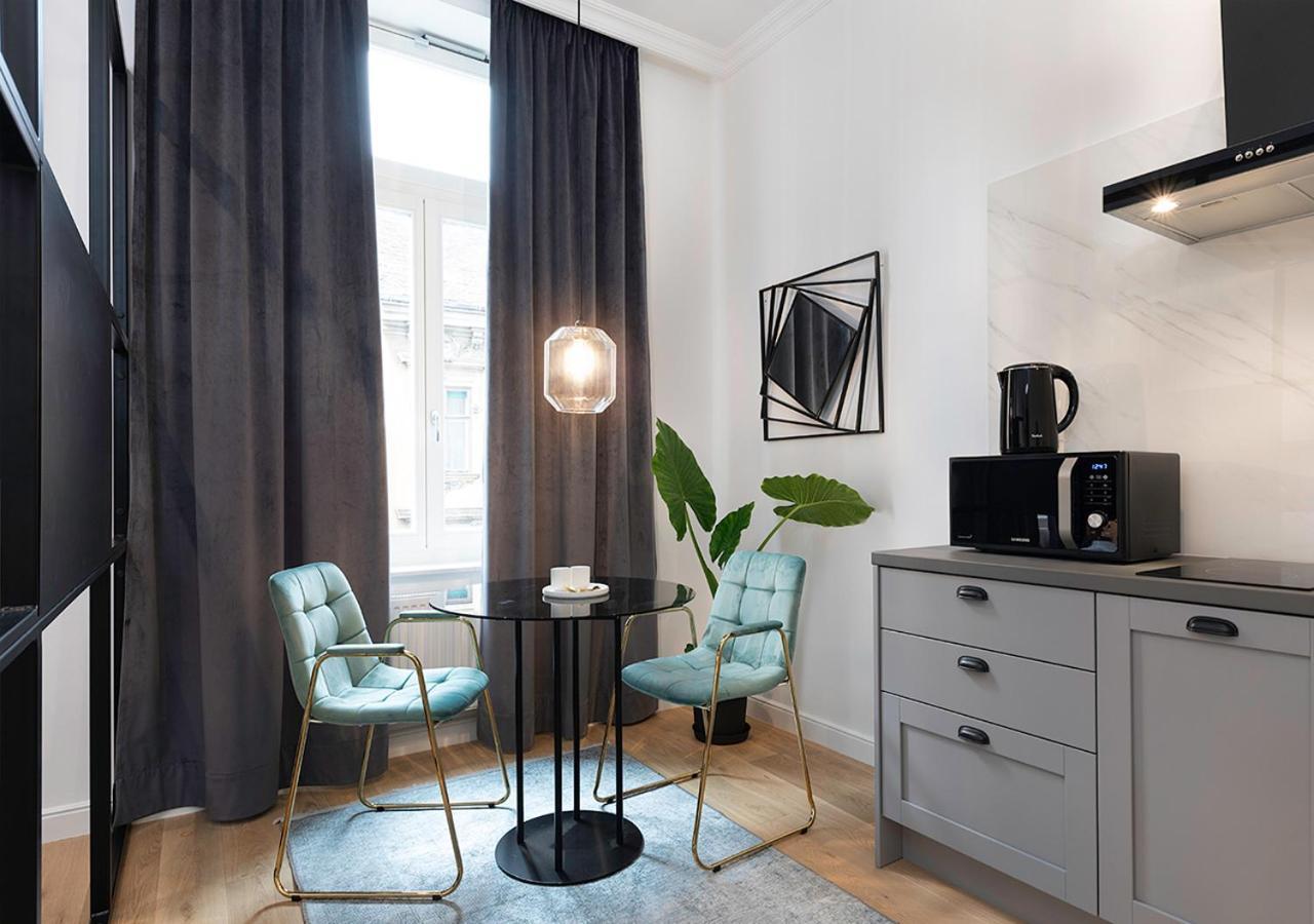 Pierrot & Pierrette Apartment Zagreb Luaran gambar
